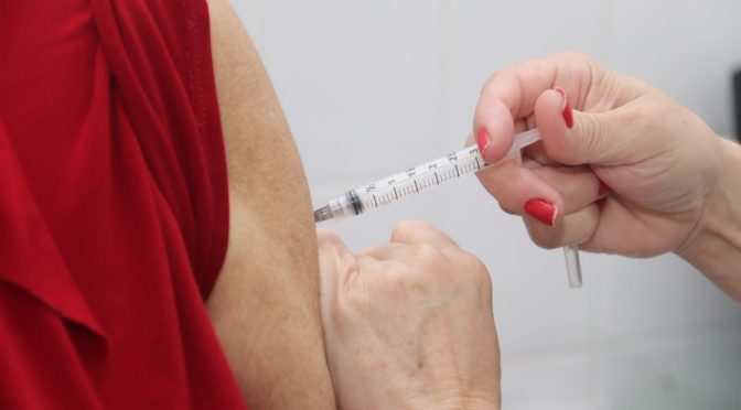 Após receber doses da CoronaVac, Bauru divulga novo cronograma de vacinação contra Covid