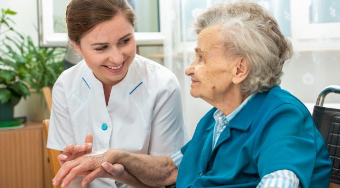 Por que a saúde do cuidador de idosos é tão importante?