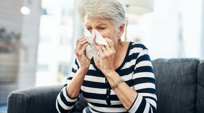 Conheça as 5 principais doenças que afetam os idosos no inverno